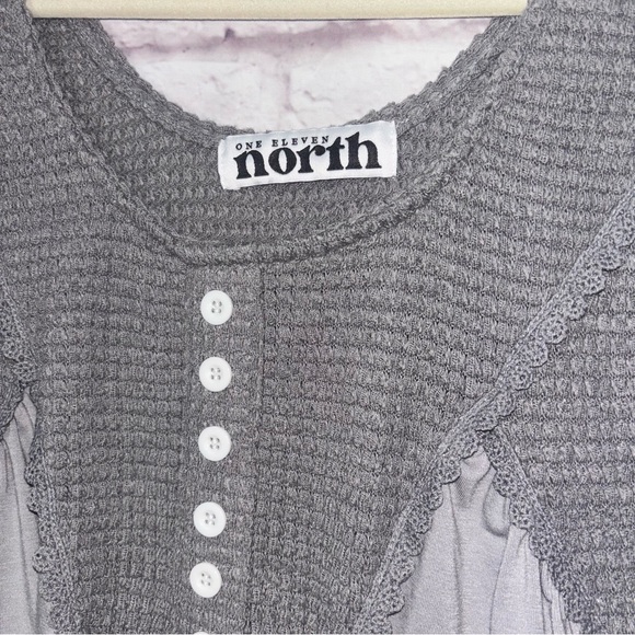 Oversized Tank Top - Picture 3 of 9